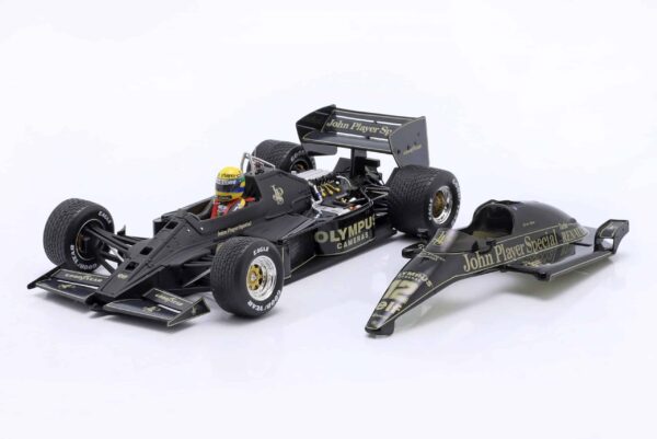 Premium X - 1:18 Lotus 97T #12 Ayrton Senna First F1 Win Portuguese GP 1985 - Resin Model 9 Premium X - 1:18 Lotus 97T #12 Ayrton Senna First F1 Win Portuguese GP 1985 - Resin Model