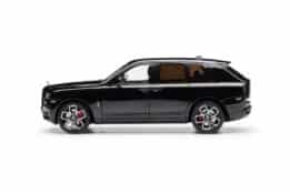 1:18 Rolls-Royce Cullinan Black with Gold Pinstripe (Purple Box) - Limited Edition Diecast Model