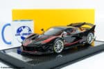 Runner - 1:18 Ferrari FXX-K EVO Black / Red - Limited Edition Resin Model