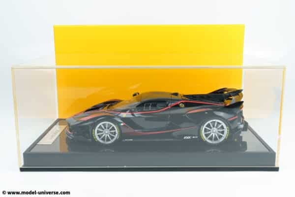 Runner - 1:18 Ferrari FXX-K EVO Black / Red - Limited Edition Resin Model