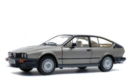 Solido Alfa Romeo GTV6 Silver 1:18 scale diecast model car S1802304