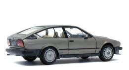 Solido Alfa Romeo GTV6 Silver 1:18 scale diecast model car S1802304