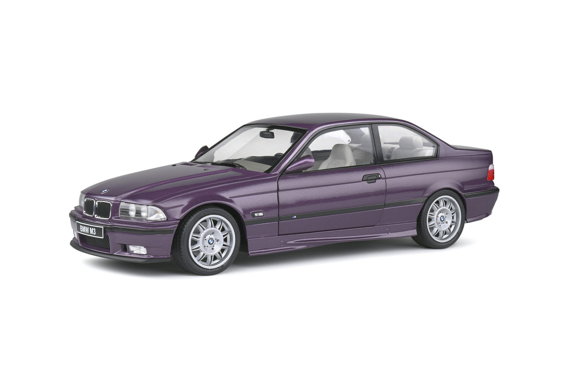 Solido S1803905 BMW E36 M3 coupe purple 1:18 scale diecast model