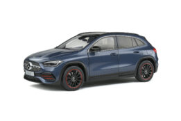 Solido Mercedes GLA AMG Line 1:18 scale diecast model car S1805203