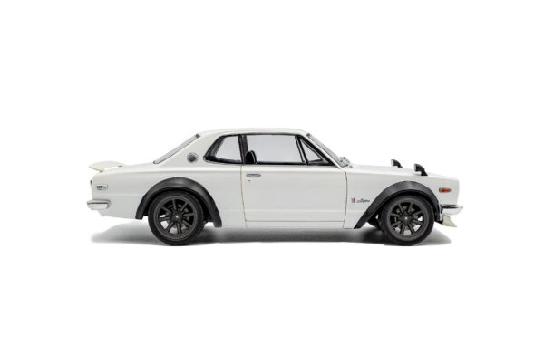 Solido 1:18 Nissan Skyline (C10) Hakosuka Solido Works Pearl White 1970 (S1813001) Diecast Model 11 Solido 1:18 Nissan Skyline (C10) Hakosuka Solido Works Pearl White 1970 (S1813001) Diecast Model