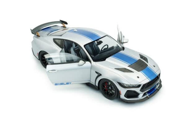 Solido 1:18 Shelby Mustang Super Snake 2025 Grey (S1813803) Diecast Model 9 Solido 1:18 Shelby Mustang Super Snake 2025 Grey (S1813803) Diecast Model
