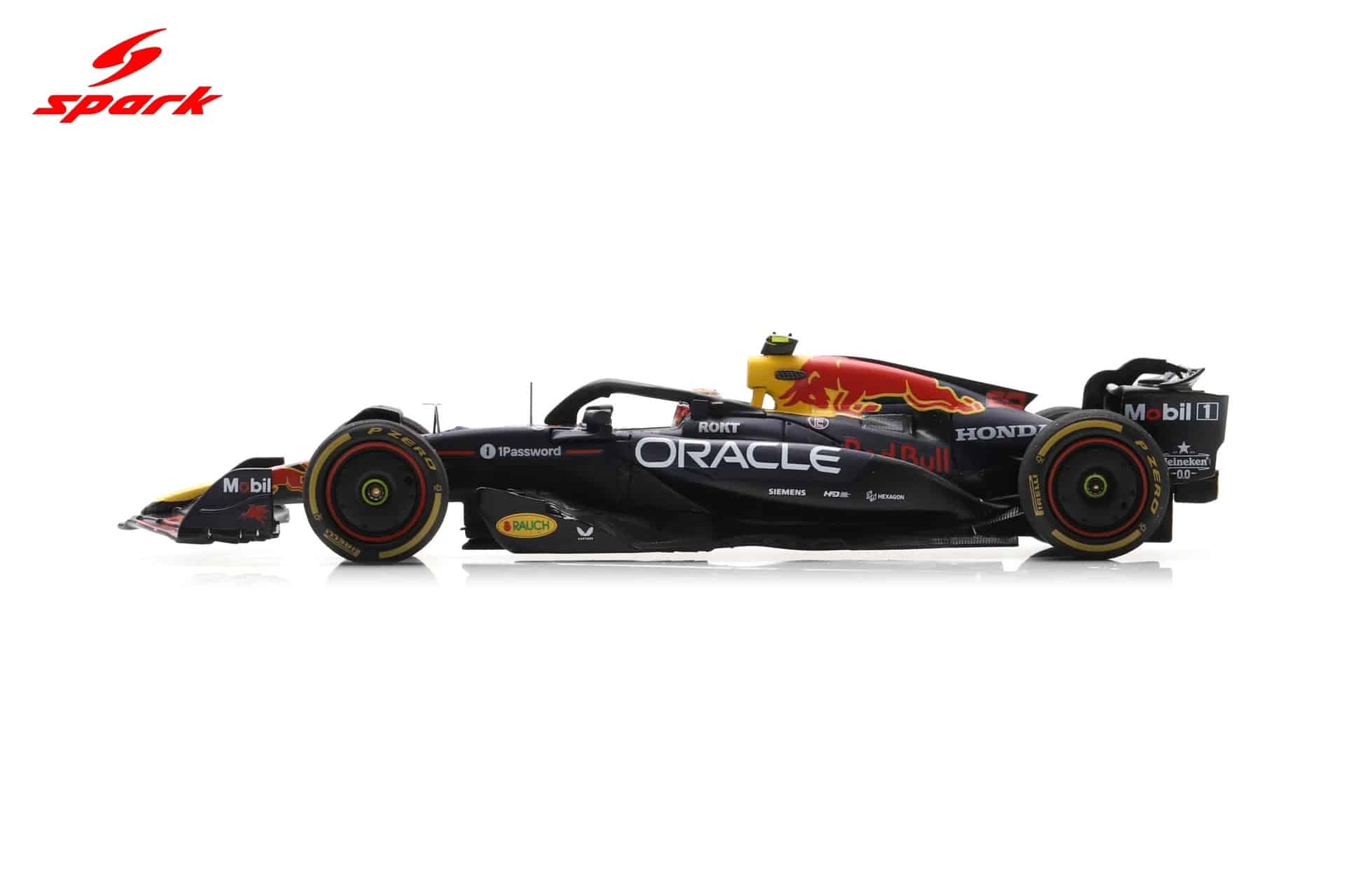 Spark 1:43 Red Bull Racing RB21 No.22 Yuki Tsunoda 100th Race Canadian GP 2025 (S9618) Resin Model 4 Spark 1:43 Red Bull Racing RB21 No.22 Yuki Tsunoda 100th Race Canadian GP 2025 (S9618) Resin Model - Image 4