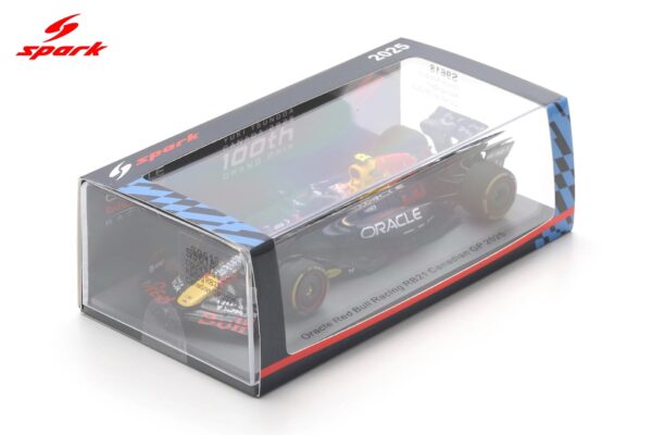 Spark 1:43 Red Bull Racing RB21 No.22 Yuki Tsunoda 100th Race Canadian GP 2025 (S9618) Resin Model 12 Spark 1:43 Red Bull Racing RB21 No.22 Yuki Tsunoda 100th Race Canadian GP 2025 (S9618) Resin Model