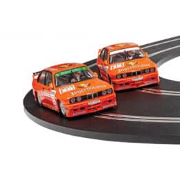 scalextric bmw e30 m3 - team jagermeister twin pack - 1:32 (c4110a)