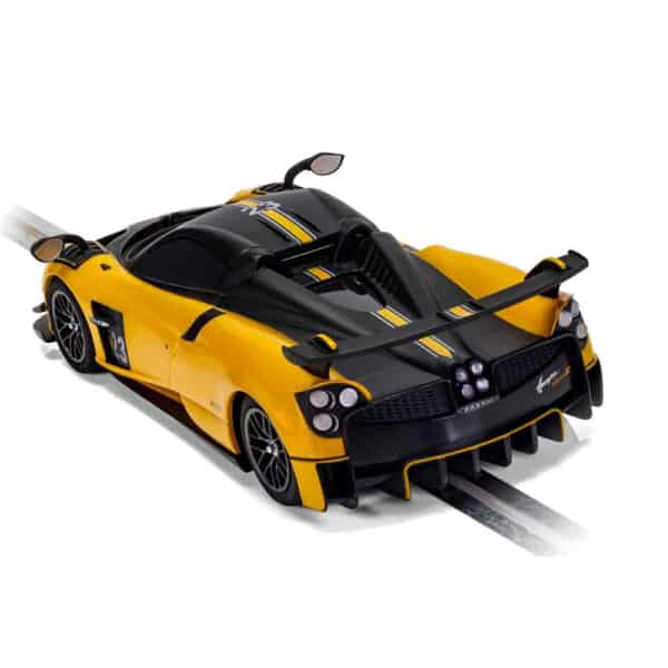 scalextric pagani huayra roadster bc - yellow - 1:32 (c4212)