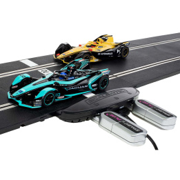 scalextric spark plug - formula e race set - 1:32 slot car sets (c1423m)