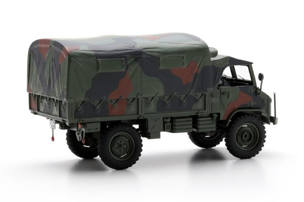Schuco 1:35 Mercedes-Benz Unimog S404 German Army Camouflage (450931200) Resin Model 9 Schuco 1:35 Mercedes-Benz Unimog S404 German Army Camouflage (450931200) Resin Model