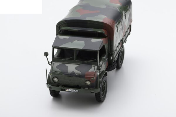 Schuco 1:35 Mercedes-Benz Unimog S404 German Army Camouflage (450931200) Resin Model 10 Schuco 1:35 Mercedes-Benz Unimog S404 German Army Camouflage (450931200) Resin Model