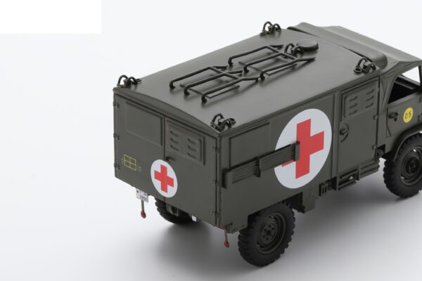 Schuco 1:35 Mercedes-Benz Unimog S404 Medic Unit German Army (450931100) Resin Model 14 Schuco 1:35 Mercedes-Benz Unimog S404 Medic Unit German Army (450931100) Resin Model