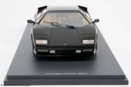Schuco - 1:18 Lamborghini Countach LP5000 S Black - Resin Model