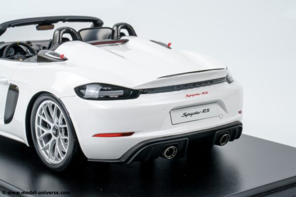 Schuco - 1:12 Porsche 718 Spyder RS White 2023 - Resin Model 17 Schuco - 1:12 Porsche 718 Spyder RS White 2023 - Resin Model