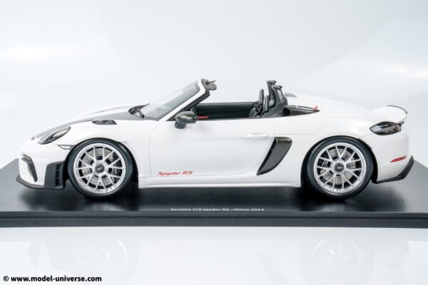 Schuco - 1:12 Porsche 718 Spyder RS White 2023 - Resin Model 21 Schuco - 1:12 Porsche 718 Spyder RS White 2023 - Resin Model