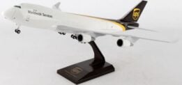 skymarks - 1:200 boeing b747-400f ups w/gear