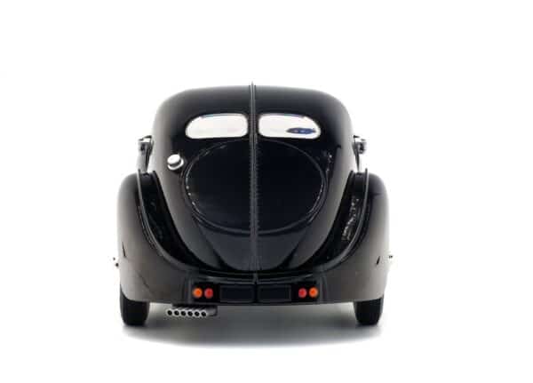 Solido 1:18 Bugatti Type 57 SC Atlantic Black 1937 (S1802101) Diecast Model 13 Solido 1:18 Bugatti Type 57 SC Atlantic Black 1937 (S1802101) diecast model – rear view