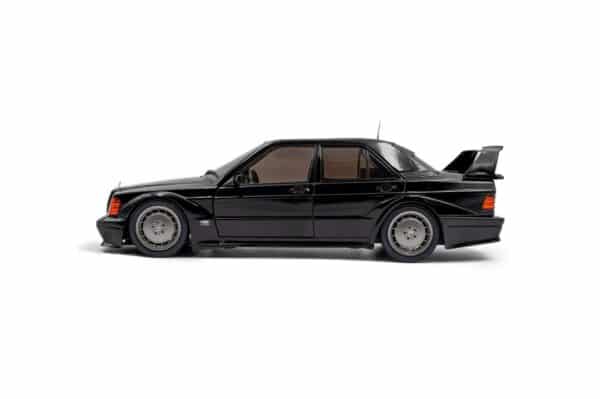 Solido 1:18 Mercedes-Benz 190 EVO II Black Solido Works 1990 (S1801012) Diecast Model 9 Solido 1:18 Mercedes-Benz 190 E (W201) Evo II Solido Works Black 1990 (S1801012) diecast model – side profile