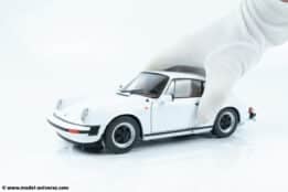 Solido - 1:18 Porsche 911 (930) 3.0 SC Grand Prix White 1974 - Diecast Model