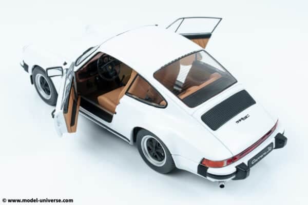Solido - 1:18 Porsche 911 (930) 3.0 SC Grand Prix White 1974 - Diecast Model