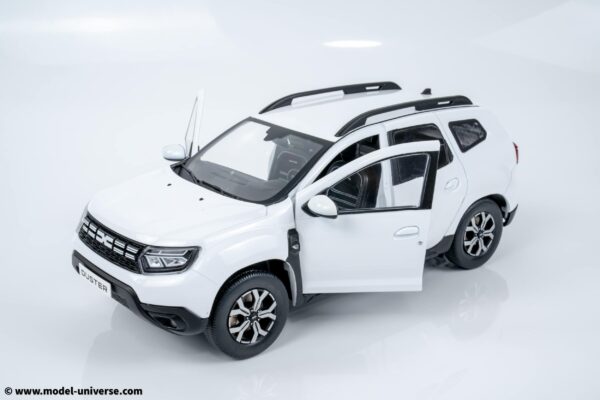 Solido - 1:18 Dacia Duster PH.2.5 White (2018) - Diecast Model 15 Solido - 1:18 Dacia Duster PH.2.5 White (2018) - Diecast Model