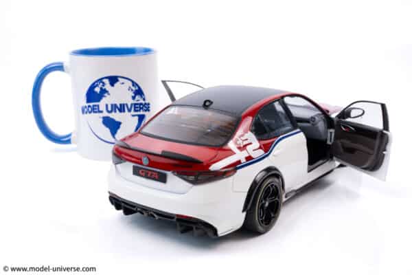 Solido - 1:18 Alfa Romeo Giulia GTA-M White/Red 2023 - Diecast Model