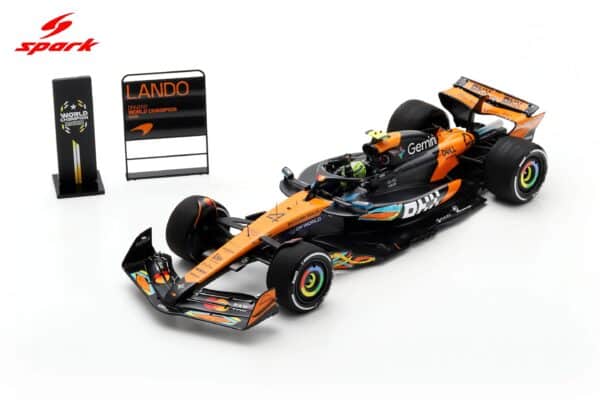 Spark 1:18 McLaren MCL39 No.4 Lando Norris F1 World Champion 3rd Abu Dhabi GP 2025 with Pitboard (18S1118) Resin Model - Image 1