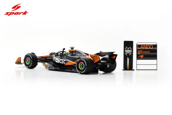 Spark 1:18 McLaren MCL39 No.4 Lando Norris F1 World Champion 3rd Abu Dhabi GP 2025 with Pitboard (18S1118) Resin Model 14 Spark 1:18 McLaren MCL39 No.4 Lando Norris F1 World Champion 3rd Abu Dhabi GP 2025 with Pitboard (18S1118) Resin Model - Image 3