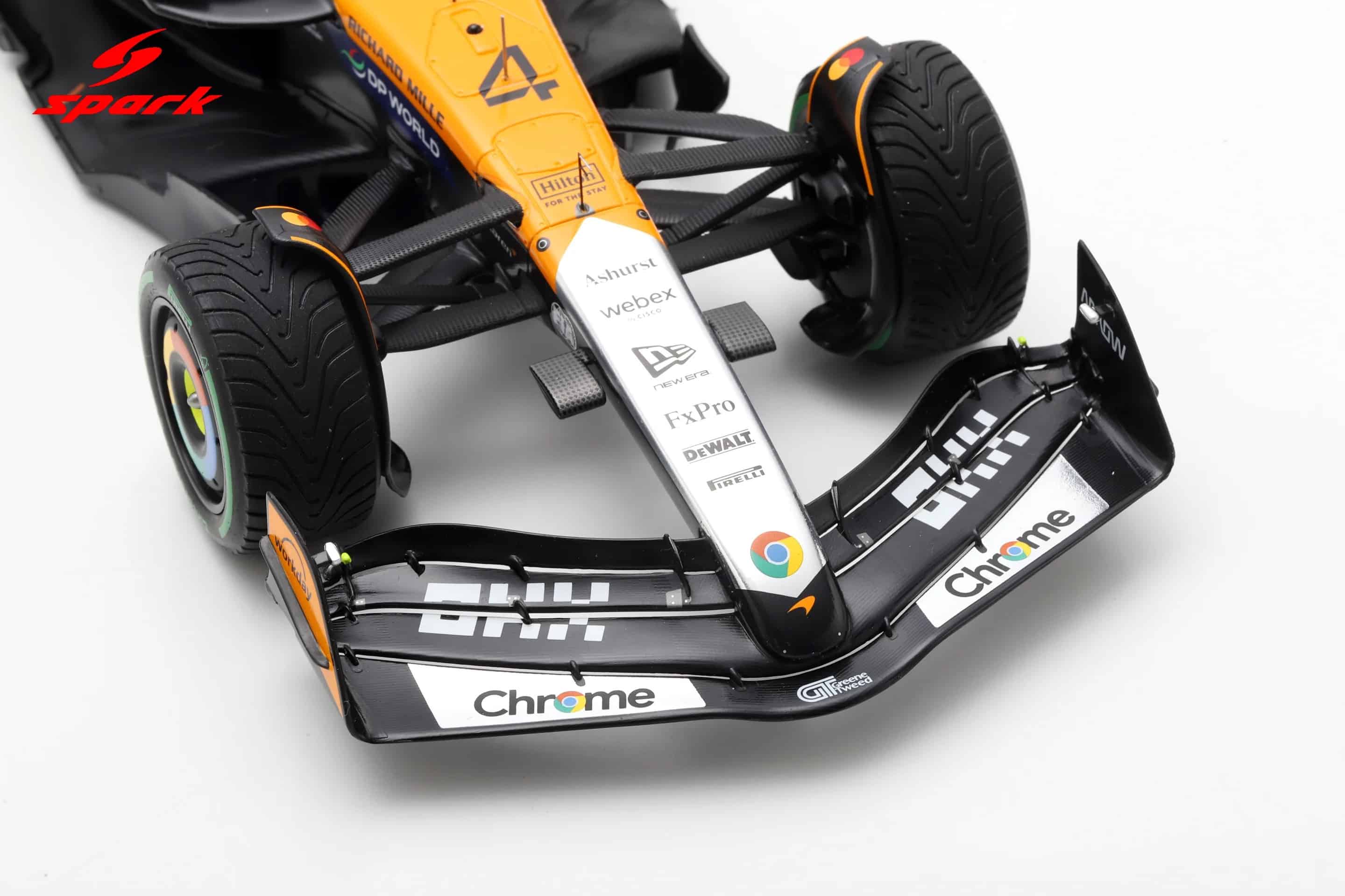 Spark 1:18 McLaren MCL39 No.4 Lando Norris Winner British GP 2025 with Pitboard (18S1010) Resin Model 11 Spark 1:18 McLaren MCL39 No.4 Lando Norris Winner British GP 2025 (18S1010) Resin Model - Image 11
