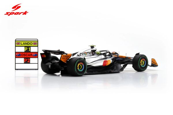 Spark 1:18 McLaren MCL39 No.4 Lando Norris Winner British GP 2025 with Pitboard (18S1010) Resin Model 17 Spark 1:18 McLaren MCL39 No.4 Lando Norris Winner British GP 2025 (18S1010) Resin Model - Image 6