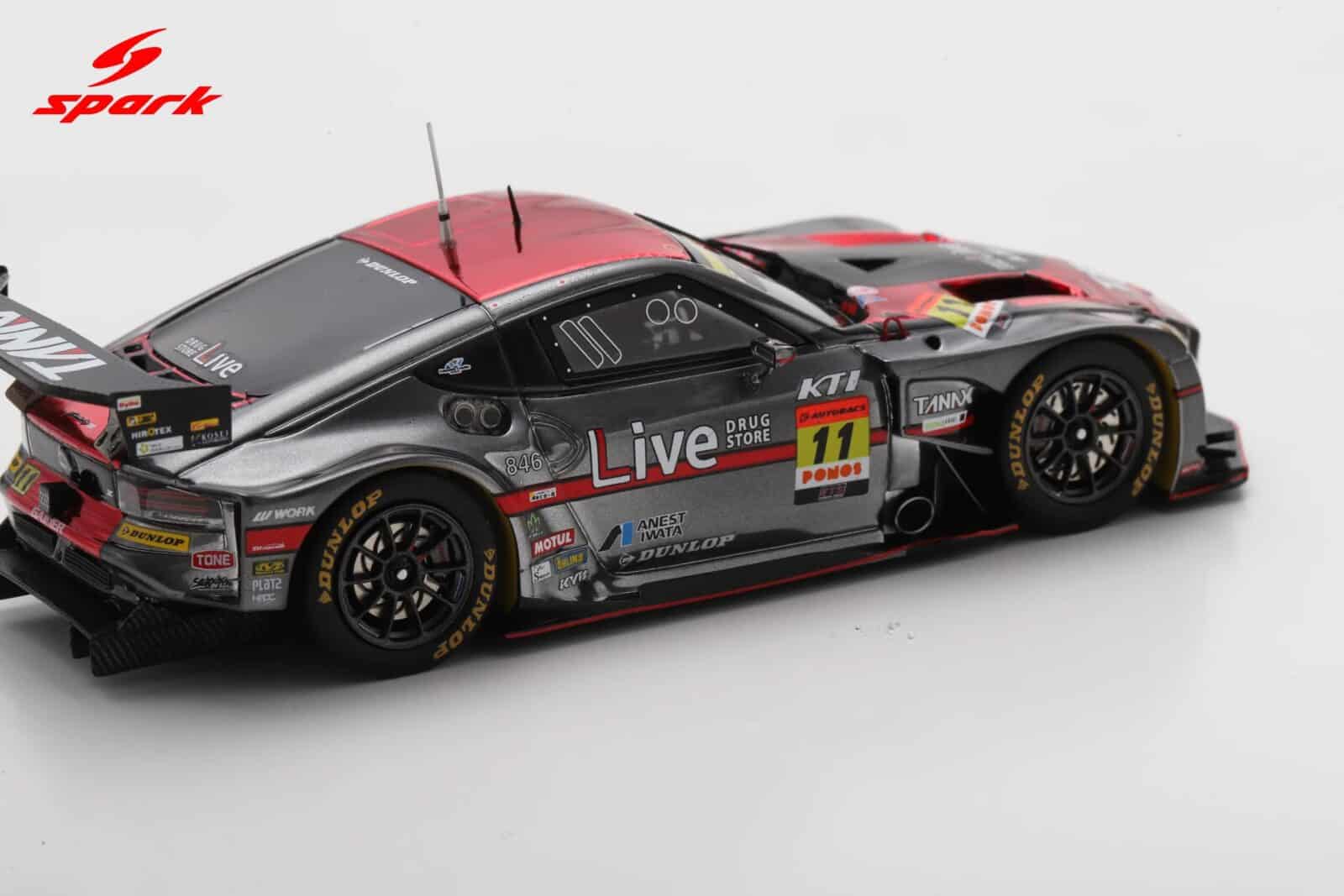Spark 1:43 Nissan Z GT300 No.11 GAINER TANAX 2025 R. Tomita / K