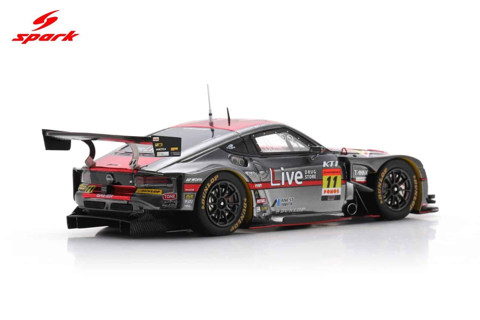 Spark 1:43 Nissan Z GT300 No.11 GAINER TANAX 2025 R. Tomita / K