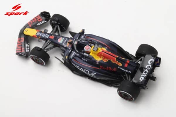 Spark 1:43 Oracle Red Bull Racing RB21 No.1 Winner Las Vegas GP 2025 Max Verstappen with Pit Board (S9669) Resin Model 21 Spark 1:43 Oracle Red Bull Racing RB21 No.1 Winner Las Vegas GP 2025 Max Verstappen with Pit Board (S9669) Resin Model