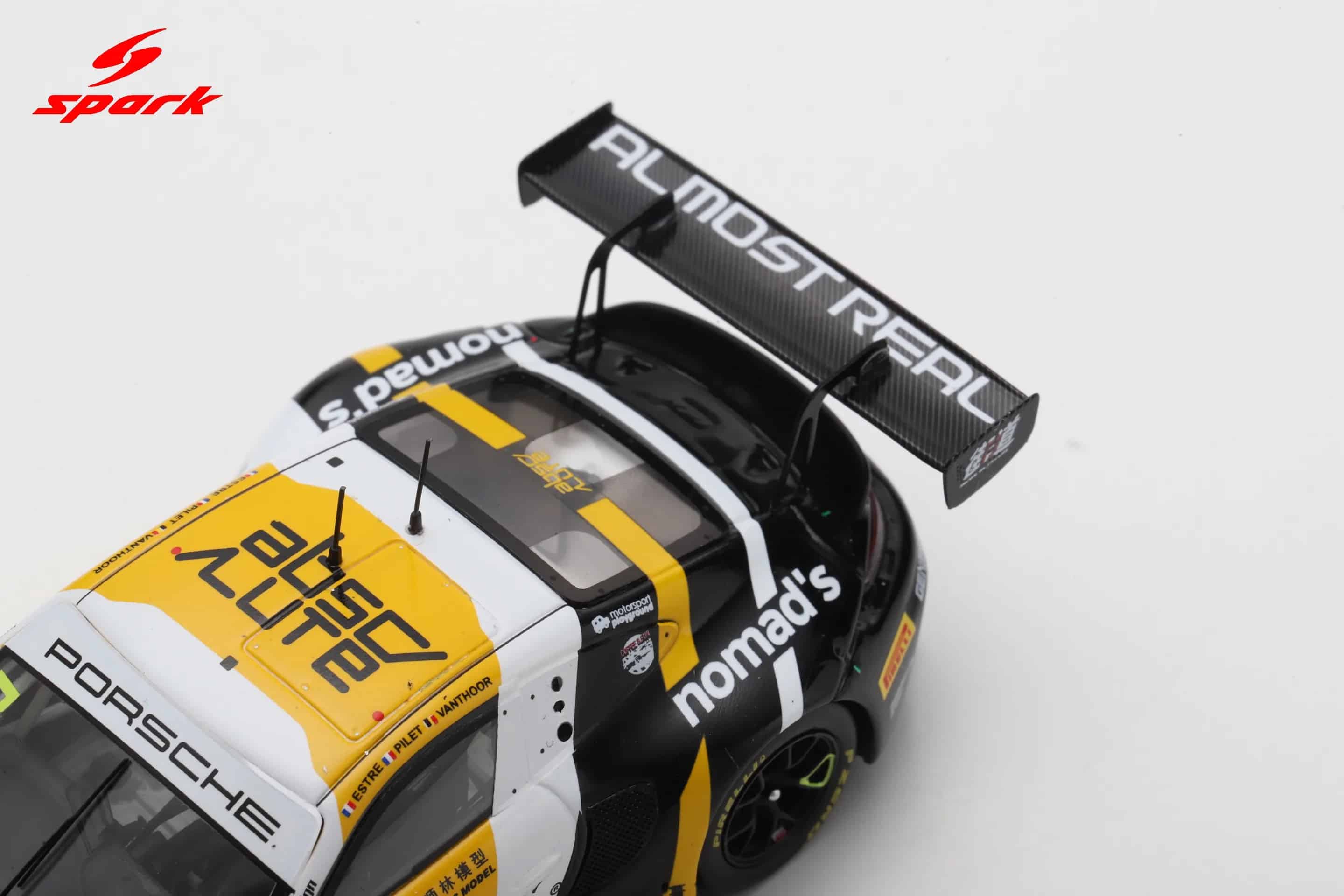 Spark 1:43 Porsche 911 GT3 R (992) No.7 Absolute Racing 2nd Suzuka 1000km 2025 L. Vanthoor K. Estre P. Pilet (SJ185) Resin Model 10 Spark 1:43 Porsche 911 GT3 R (992) No.7 Absolute Racing 2nd Suzuka 1000km 2025 L. Vanthoor K. Estre P. Pilet (SJ185) Resin Model
