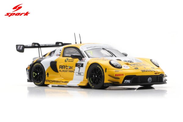 Spark 1:43 Porsche 911 GT3 R (992) No.7 Absolute Racing 2nd Suzuka 1000km 2025 L. Vanthoor K. Estre P. Pilet (SJ185) Resin Model 16 Spark 1:43 Porsche 911 GT3 R (992) No.7 Absolute Racing 2nd Suzuka 1000km 2025 L. Vanthoor K. Estre P. Pilet (SJ185) Resin Model