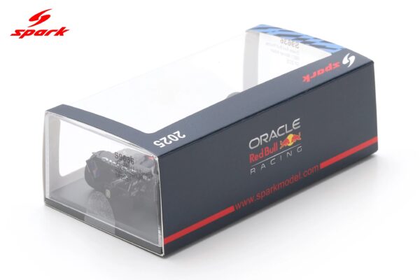 Spark 1:43 Red Bull Racing RB21 No.1 Oracle Red Bull Racing Winner Italian GP 2025 Max Verstappen Oracle 50 Wins with Pit Board (S9636) Resin Model