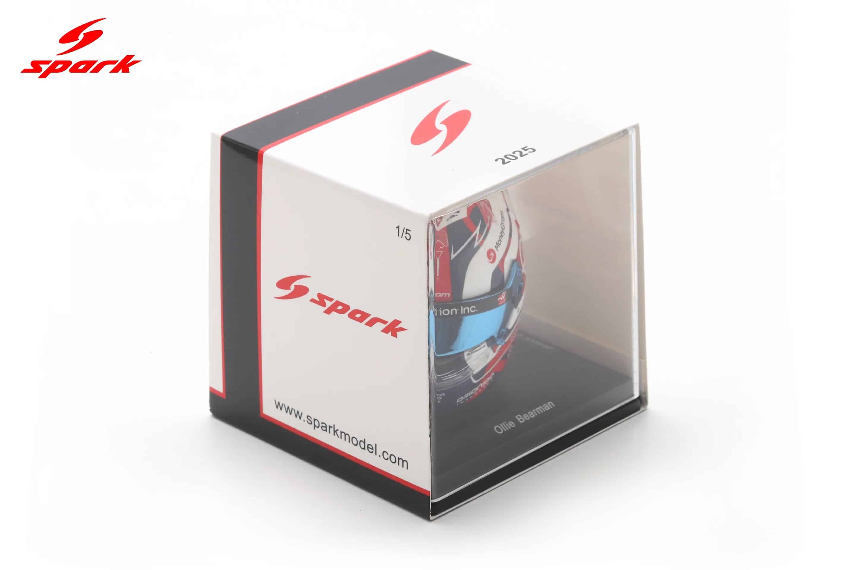 Spark 1:5 Ollie Bearman British GP 2025 Helmet Replica (5HF221) 12 Spark 1:5 Ollie Bearman British GP 2025 Helmet Replica (5HF221)
