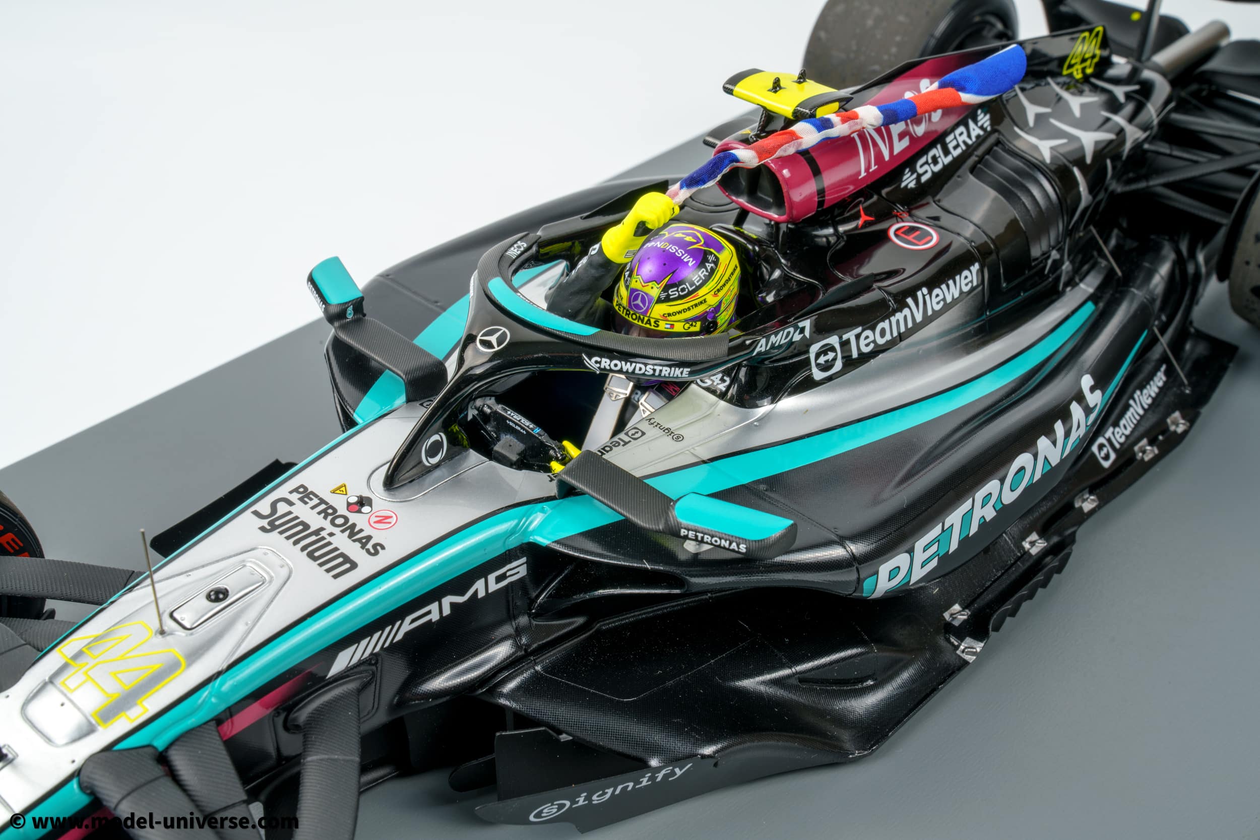 Spark 1:12 Mercedes-AMG Petronas F1 W15 #44 Winner British GP 2024