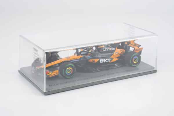 Spark 1:43 McLaren MCL39 No.81 McLaren Formula 1 Team Winner Belgian GP 2025 Oscar Piastri (S9641) Resin Model 5 Spark 1:43 McLaren MCL39 No.81 Oscar Piastri Winner Belgian GP 2025 – in display case