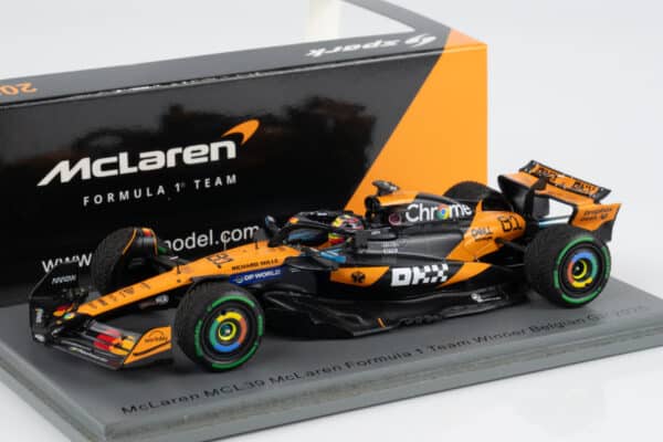 Spark 1:43 McLaren MCL39 No.81 Oscar Piastri Winner Belgian GP 2025 – rear view