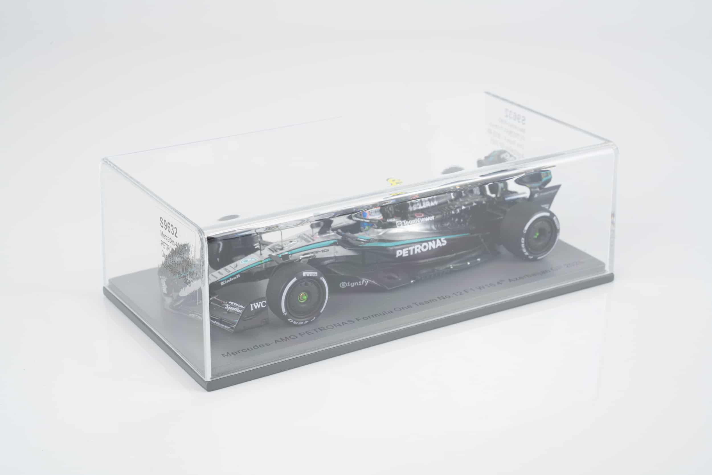 Spark 1:43 Mercedes W16 No.12 Mercedes-AMG PETRONAS Formula One Team 4th Azerbaijan GP 2025 Andrea Kimi Antonelli (S9632) Resin Model 3 Spark 1:43 Mercedes W16 No.12 Andrea Kimi Antonelli Azerbaijan GP 2025 – in display case