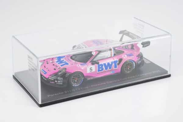 Spark 1:43 Porsche 911 GT3 Cup No.5 Dylan Pereira Porsche Carrera Cup Asia Champion 2025 (SA315) Limited Edition Resin Model 5 Spark 1:43 Porsche 911 GT3 Cup No.5 Dylan Pereira Carrera Cup Asia Champion 2025 – in display case