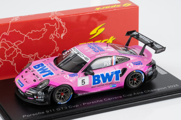 Spark 1:43 Porsche 911 GT3 Cup No.5 Dylan Pereira Carrera Cup Asia Champion 2025 – front view