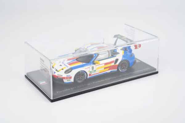 Spark 1:43 Porsche 911 GT3 Cup No.8 Keagan Masters Porsche Carrera Cup Italia Champion 2025 (SI040) Limited Edition Resin Model 5 Spark 1:43 Porsche 911 GT3 Cup No.8 Keagan Masters Carrera Cup Italia Champion 2025 – in display case