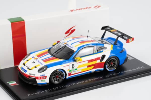 Spark 1:43 Porsche 911 GT3 Cup No.8 Keagan Masters Porsche Carrera Cup Italia Champion 2025 (SI040) Limited Edition Resin Model 4 Spark 1:43 Porsche 911 GT3 Cup No.8 Keagan Masters Carrera Cup Italia Champion 2025 – rear view