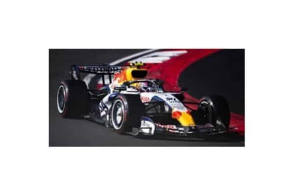 Spark 1:43 Racing Bulls VCARB 03 No.30 Visa Cash App Racing Bulls F1 Team 2026 Liam Lawson Chinese GP (S9382) Resin Model