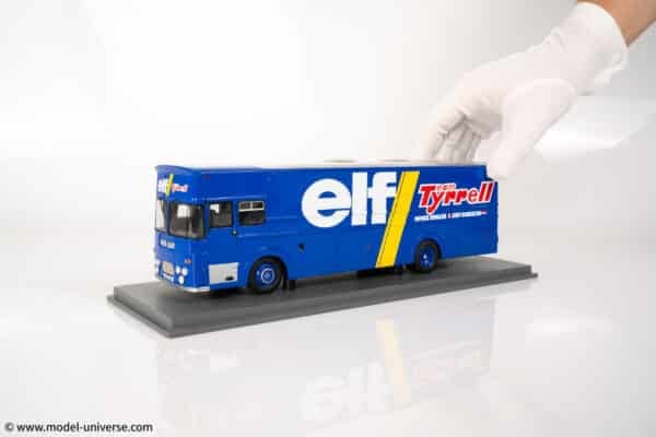 Spark - 1:43 British Leyland Leopard Tyrrell F1 Team Transporter 1976 - Resin Model