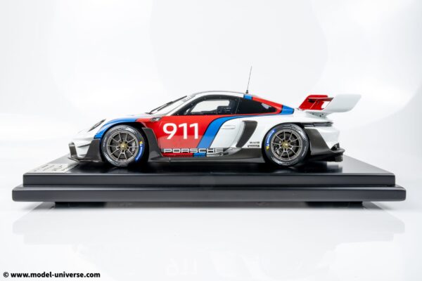 Spark - 1:12 Porsche 911 (992) GT3 R Rennsport No.911 - Limited Edition Resin Model 11 Spark - 1:12 Porsche 911 (992) GT3 R Rennsport No.911 - Limited Edition Resin Model